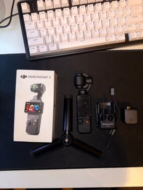 EUC DJI Osmo Pocket 3 Touchscreen Compact Black Handheld Gimbal with Accessories